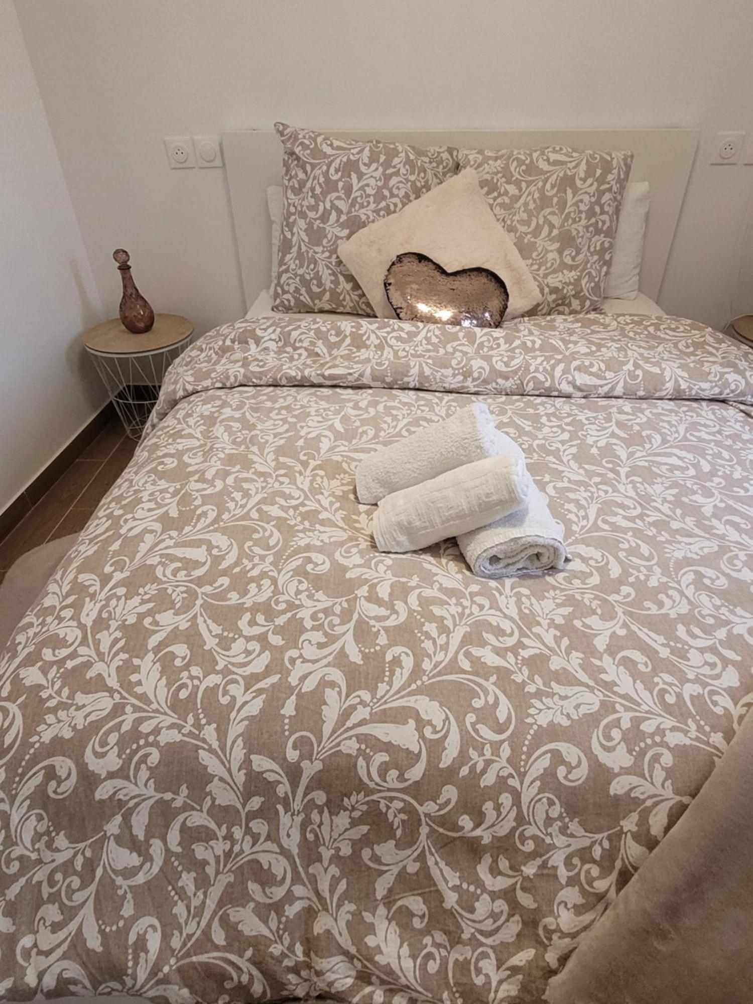 Appartement Prive A 15Mn De Paris Et Proche Enghien Les Bains Groslay Bagian luar foto