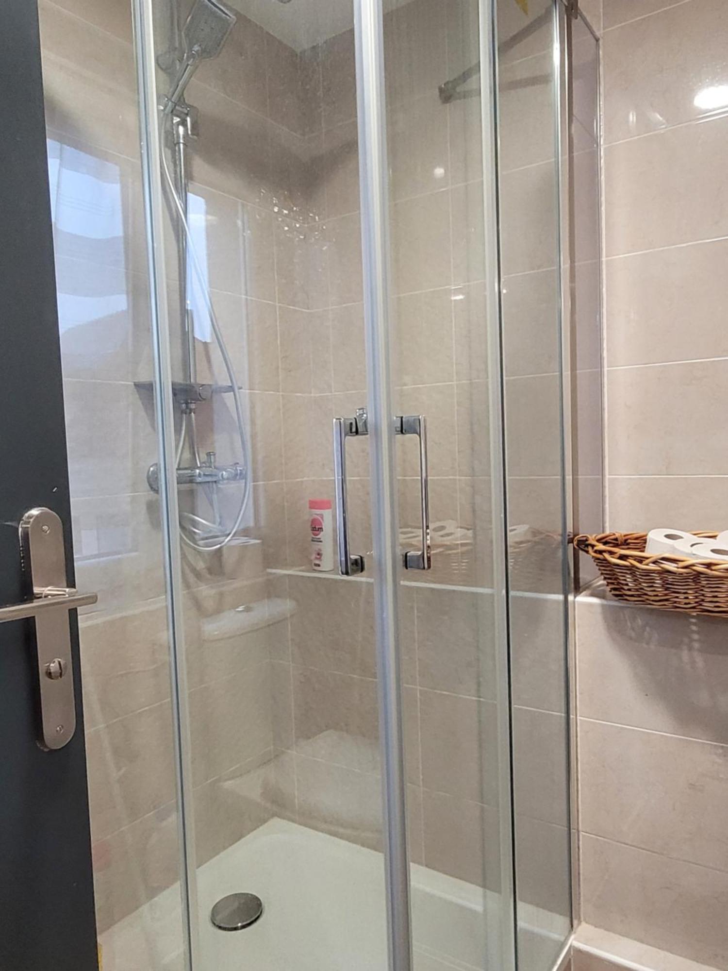 Appartement Prive A 15Mn De Paris Et Proche Enghien Les Bains Groslay Bagian luar foto